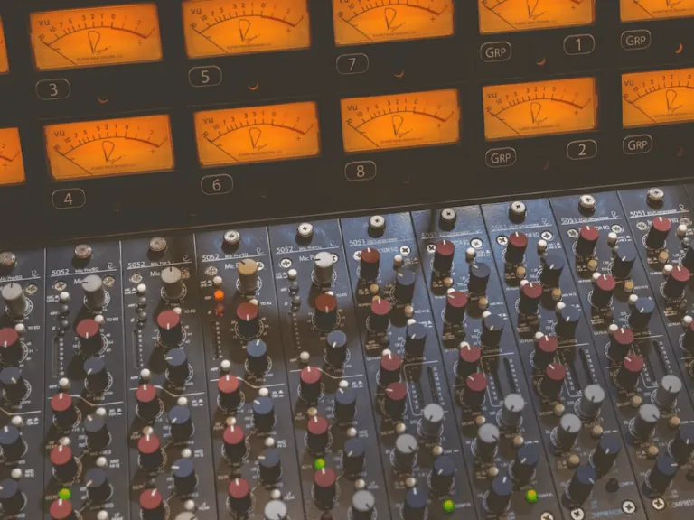Explorer les normes audio de l’industrie cinématographique