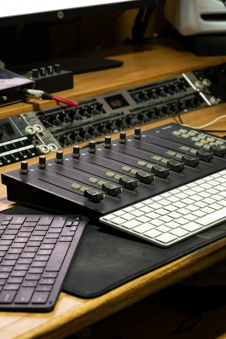 Console de mixage en régie